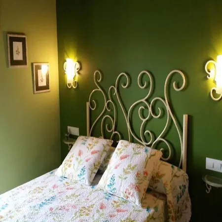 House - 4 Bedrooms With Pool - 4093 A Estrada