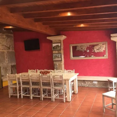 House - 4 Bedrooms With Pool - 4093 A Estrada