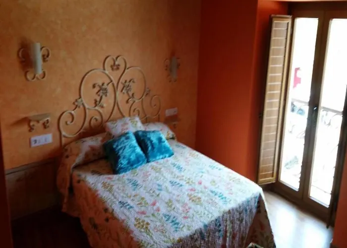 House - 4 Bedrooms With Pool - 4093